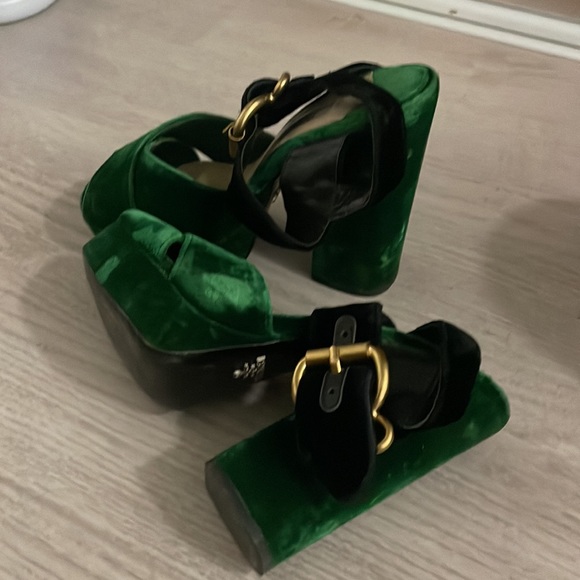 Prada heels size 37 - Picture 2 of 4